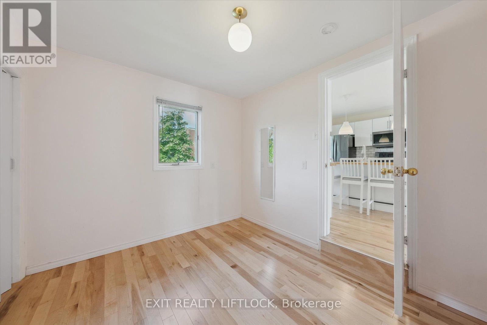 1294 Victory Drive, Peterborough (Town Ward 3), Ontario  K9J 4T7 - Photo 34 - X12376572