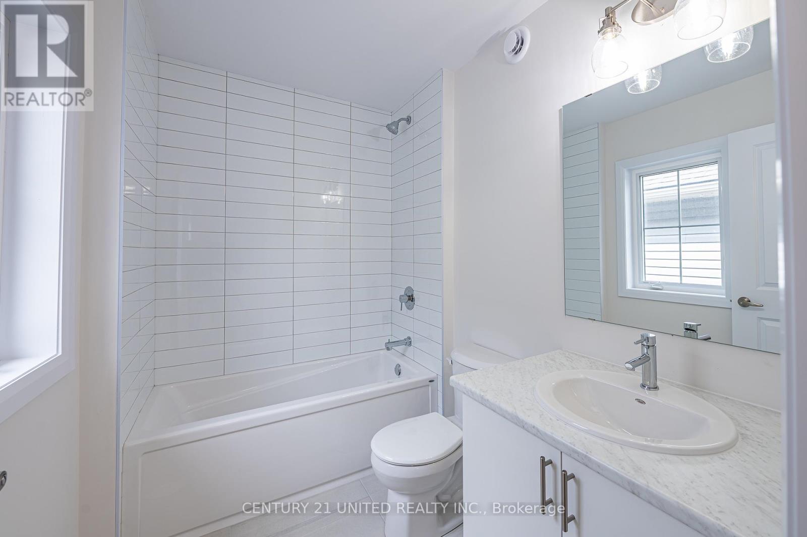 315 Mullighan Gardens, Peterborough North (North), Ontario  K9K 0H2 - Photo 37 - X12376870