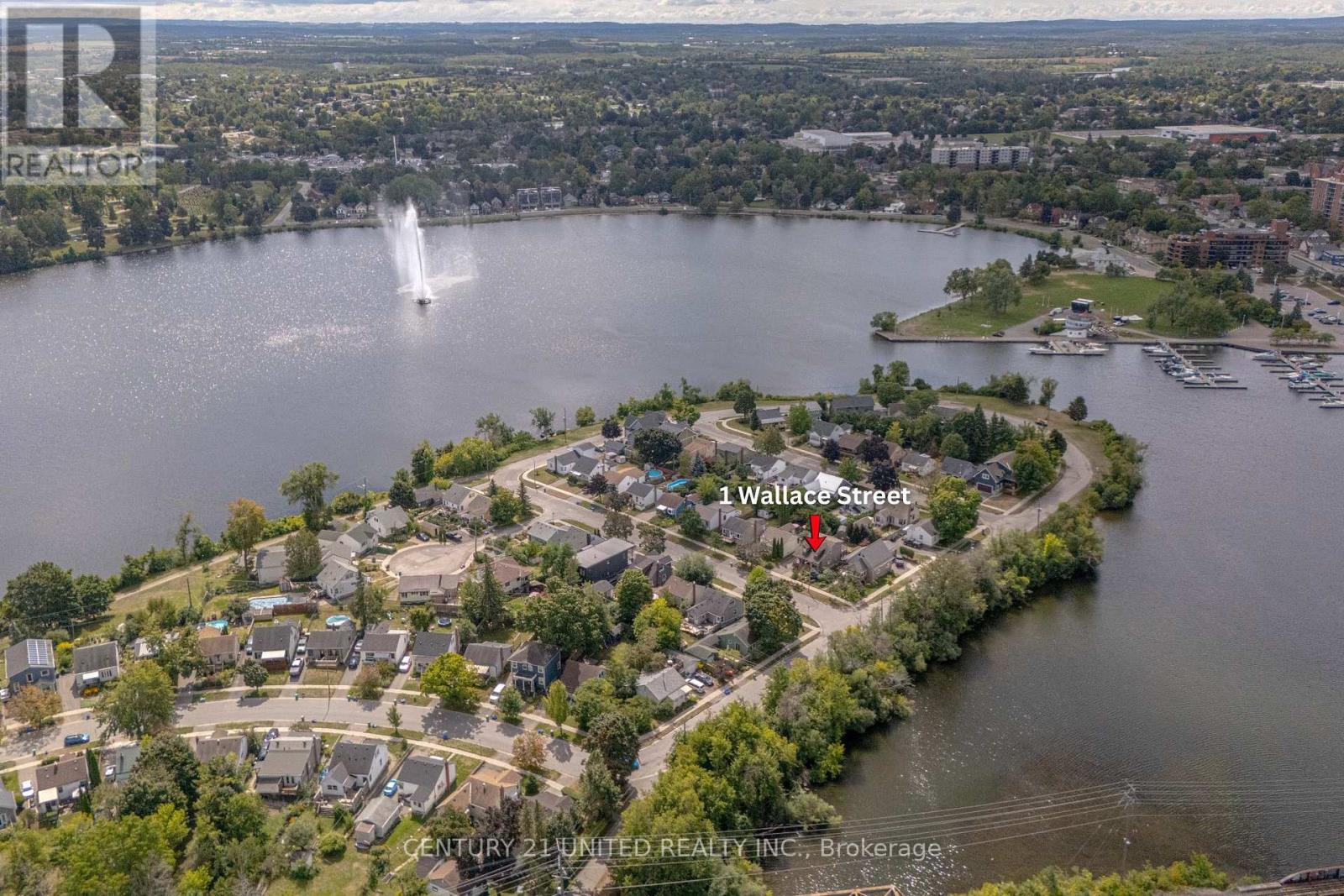1 Wallace Street, Peterborough (Ashburnham Ward 4), Ontario  K9H 1A8 - Photo 1 - X12376904