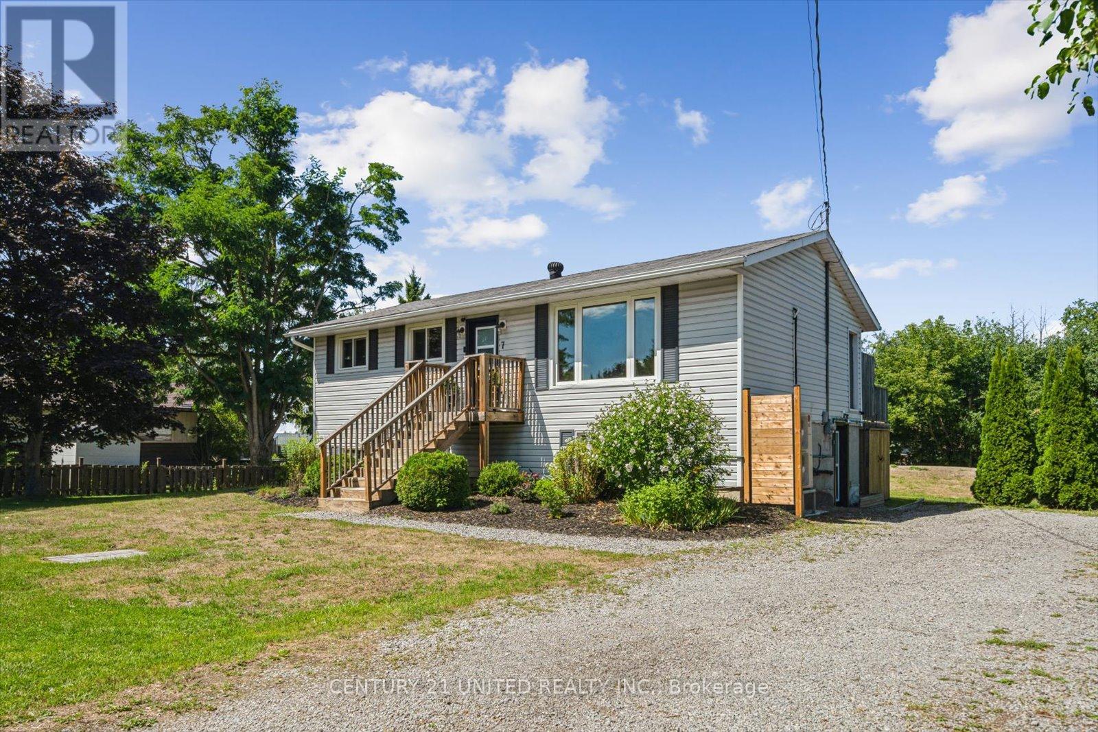 7 Kawartha Crescent, Kawartha Lakes (Emily), Ontario  K0L 2W0 - Photo 1 - X12377419
