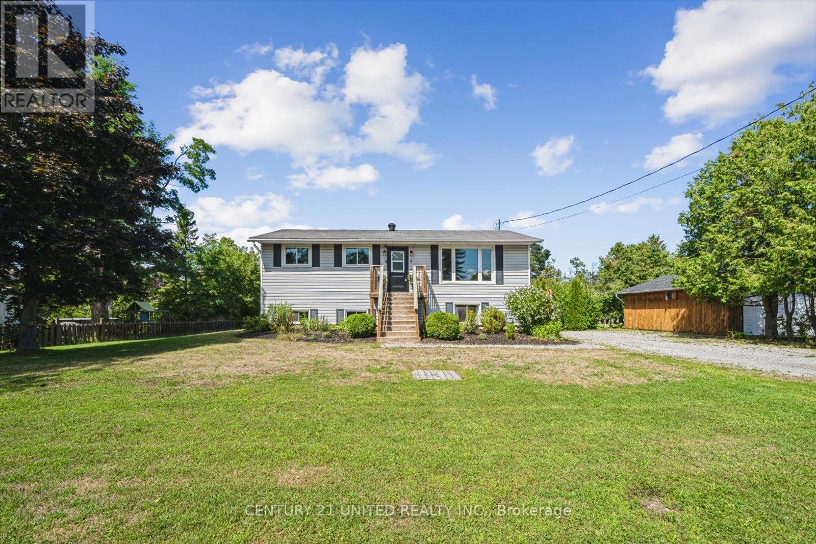 7 Kawartha Crescent, Kawartha Lakes (Emily), Ontario  K0L 2W0 - Photo 3 - X12377419