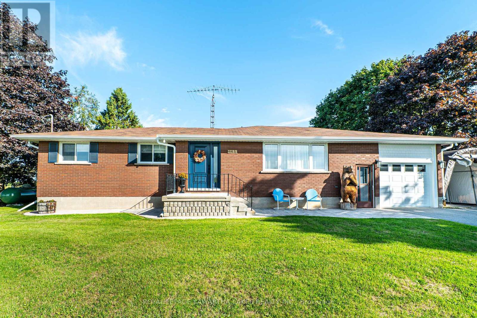 1899 Little Britain Road, Kawartha Lakes (Ops), Ontario  K9V 4R2 - Photo 6 - X12377601