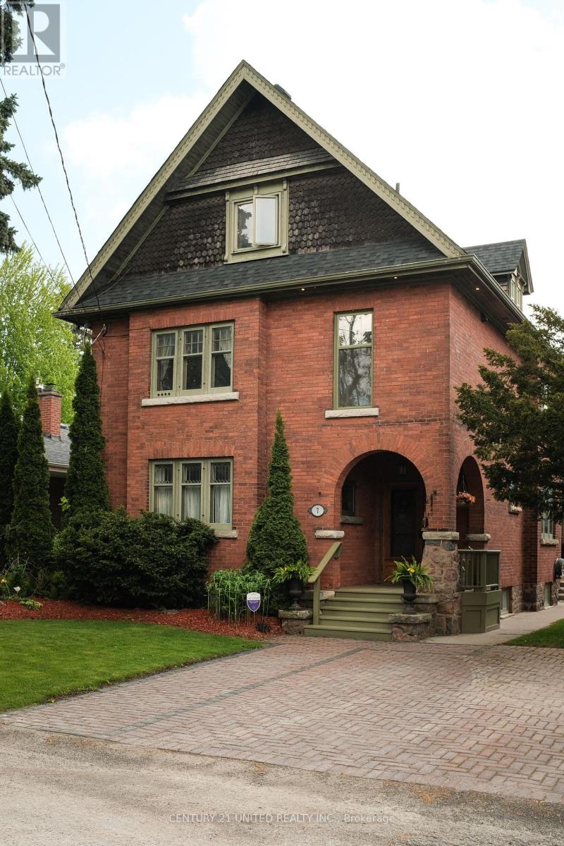 7 Engleburn Place, Peterborough (Ashburnham Ward 4), Ontario  K9H 1C4 - Photo 35 - X12377908