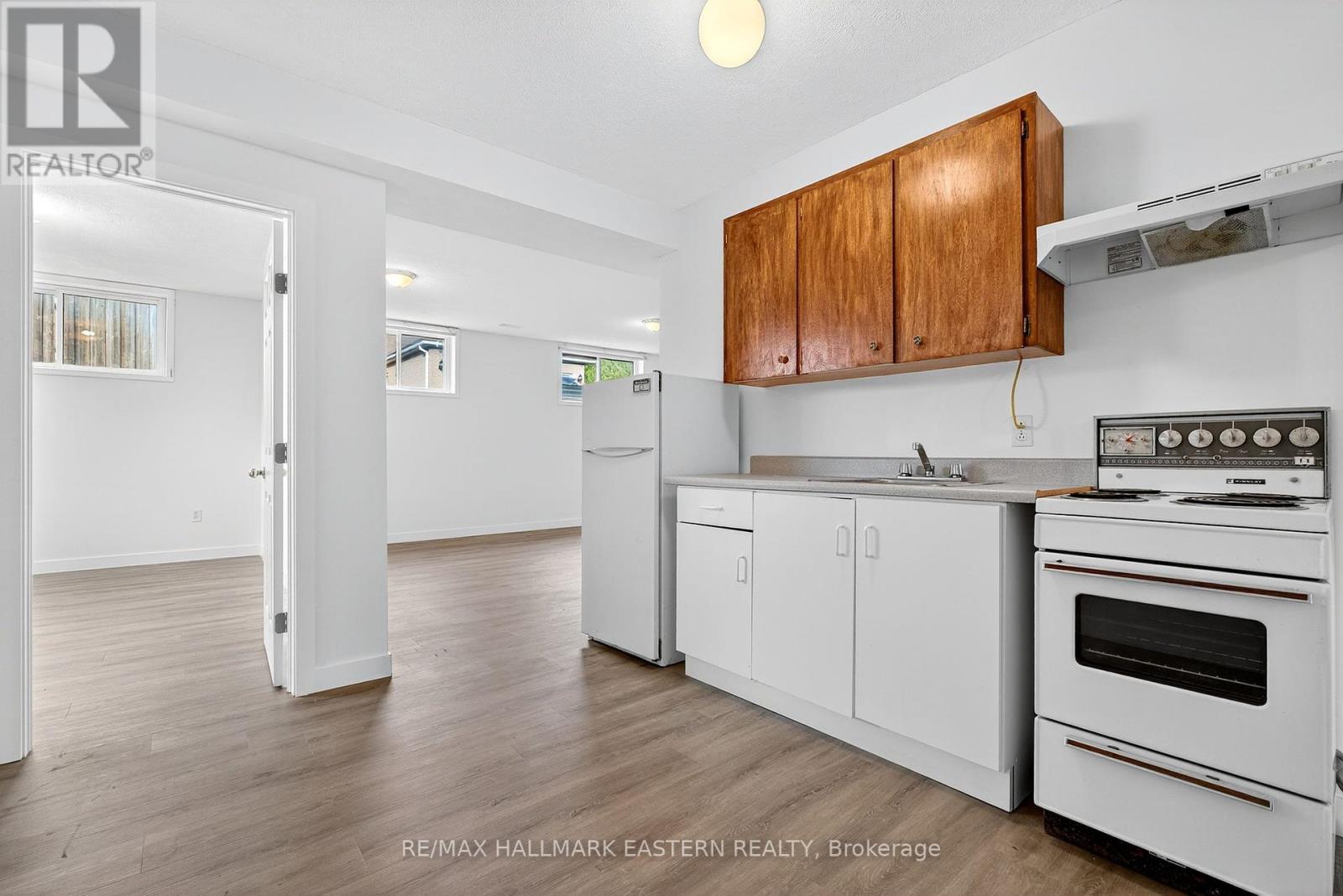 676 Towerhill Road, Peterborough (Northcrest Ward 5), Ontario  K9K 2N2 - Photo 35 - X12378370