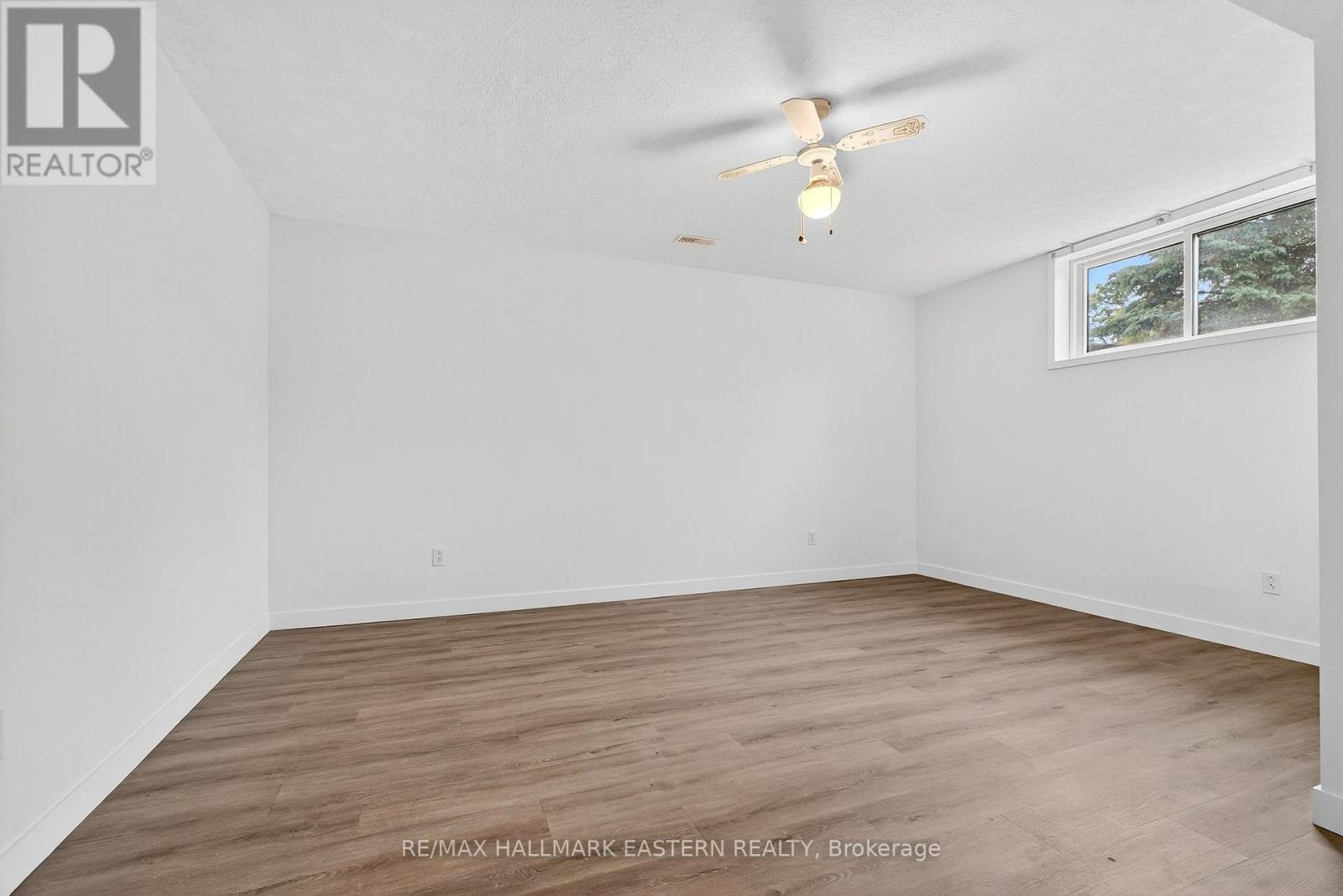 676 Towerhill Road, Peterborough (Northcrest Ward 5), Ontario  K9K 2N2 - Photo 36 - X12378370