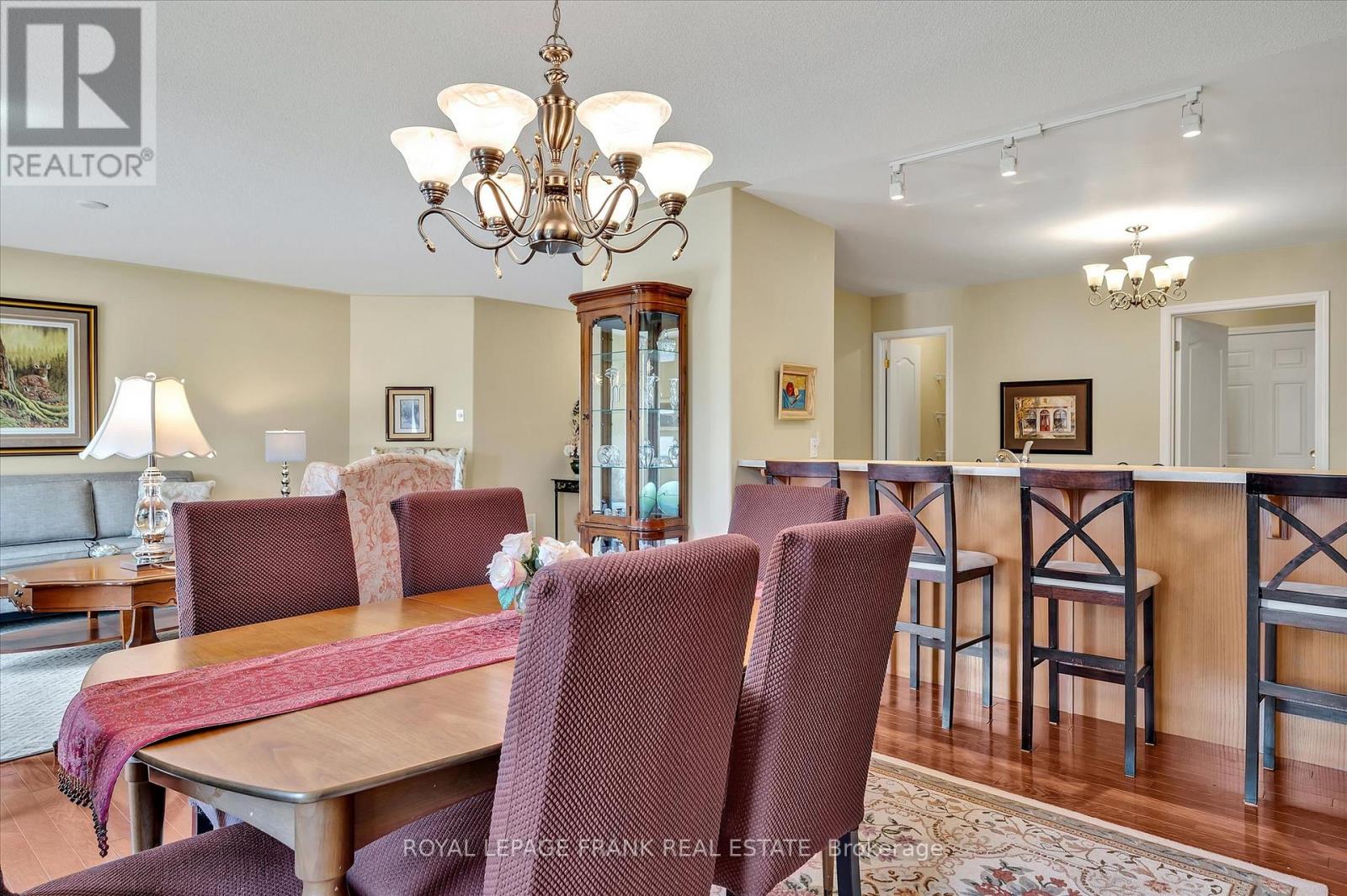 12 - 877 Wentworth Street, Peterborough (Otonabee Ward 1), Ontario  K9J 8R7 - Photo 10 - X12378855
