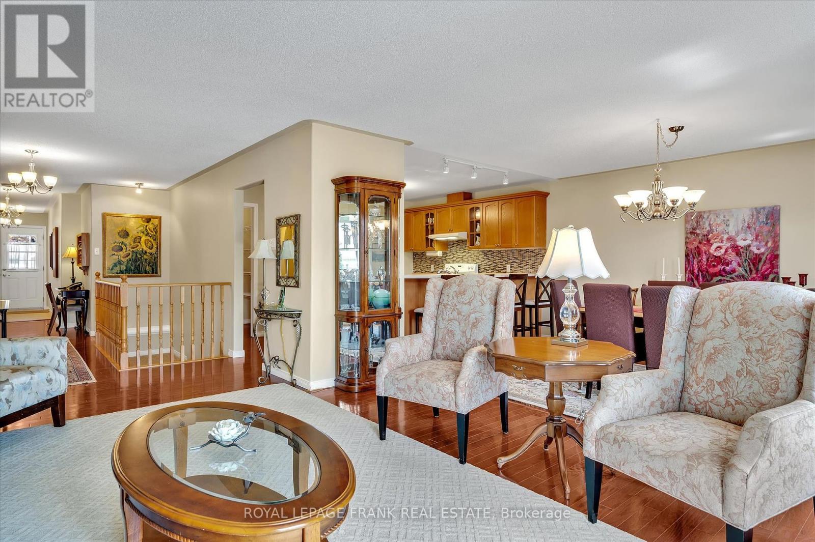 12 - 877 Wentworth Street, Peterborough (Otonabee Ward 1), Ontario  K9J 8R7 - Photo 5 - X12378855