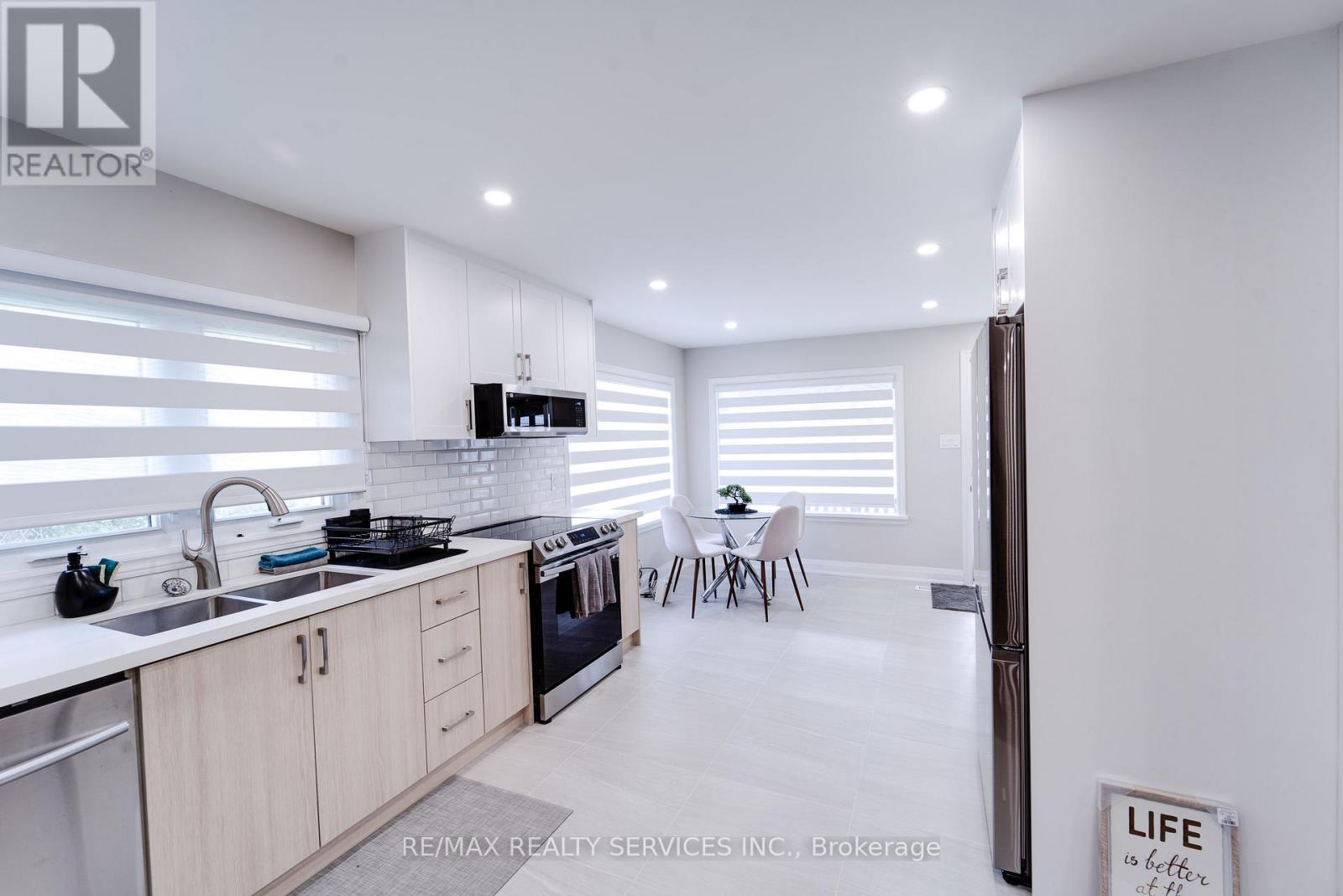 885 Glen Cedar Drive, Selwyn, Ontario  K9J 6X5 - Photo 11 - X12378778