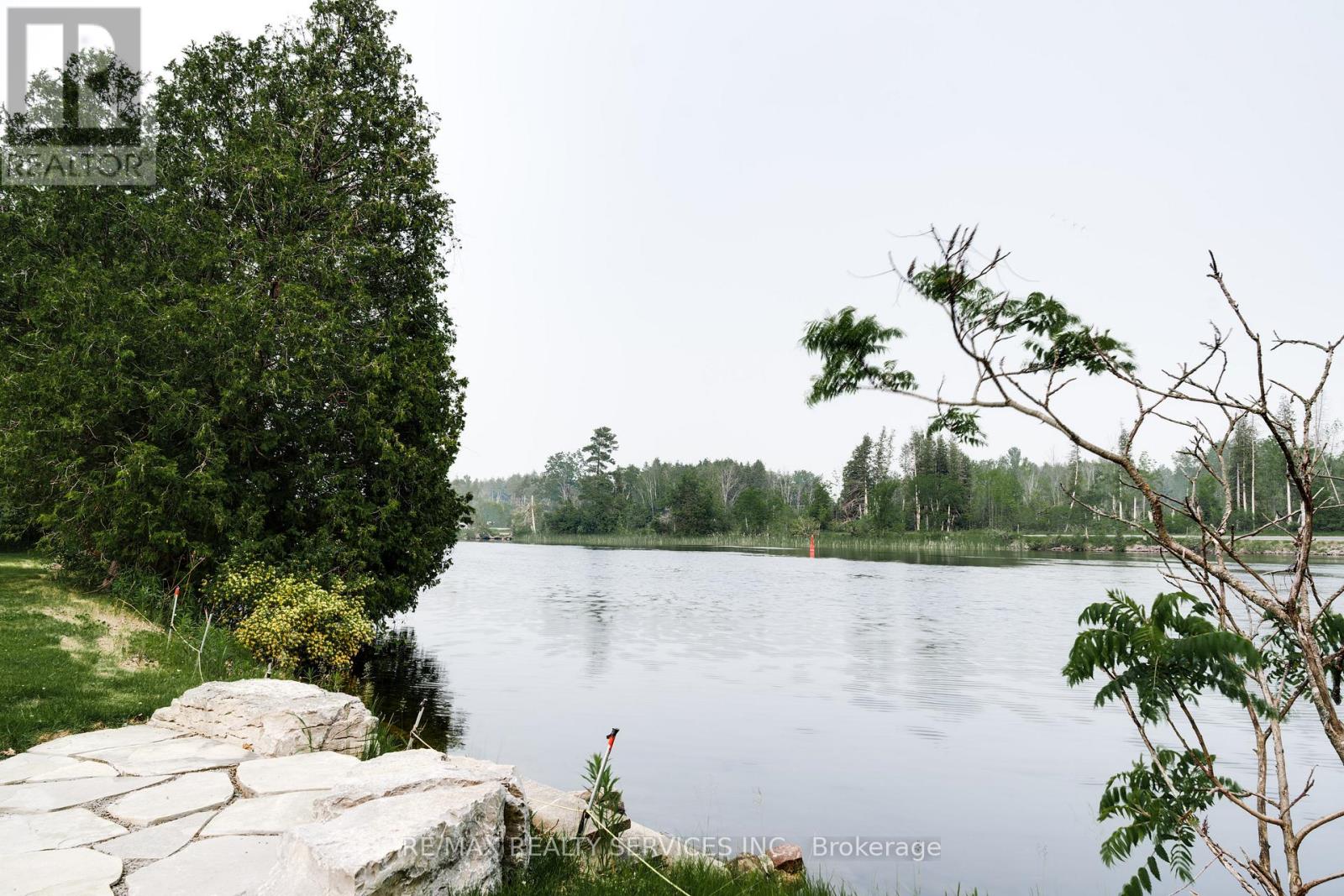 885 Glen Cedar Drive, Selwyn, Ontario  K9J 6X5 - Photo 24 - X12378778