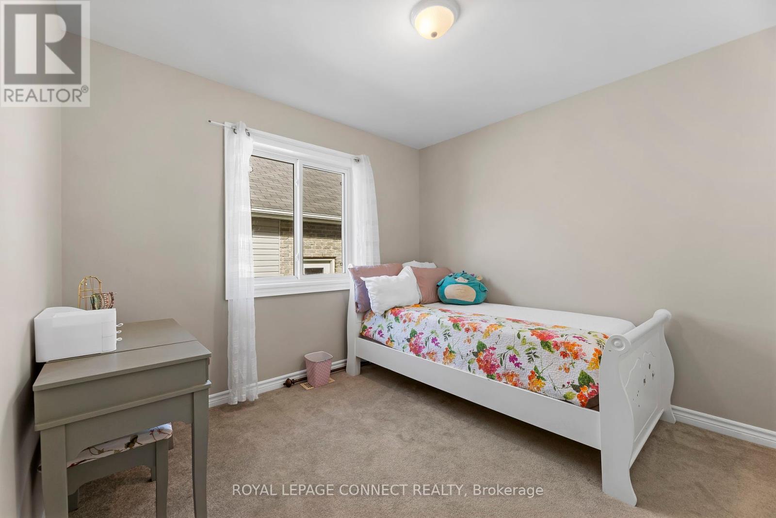 25 Springdale Drive, Kawartha Lakes (Lindsay), Ontario  K9V 4R1 - Photo 23 - X12379326