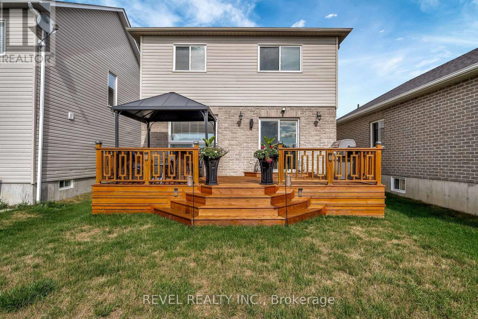 49 Truax Street, Kawartha Lakes (Lindsay), Ontario  K9V 0E2 - Photo 38 - X12379779