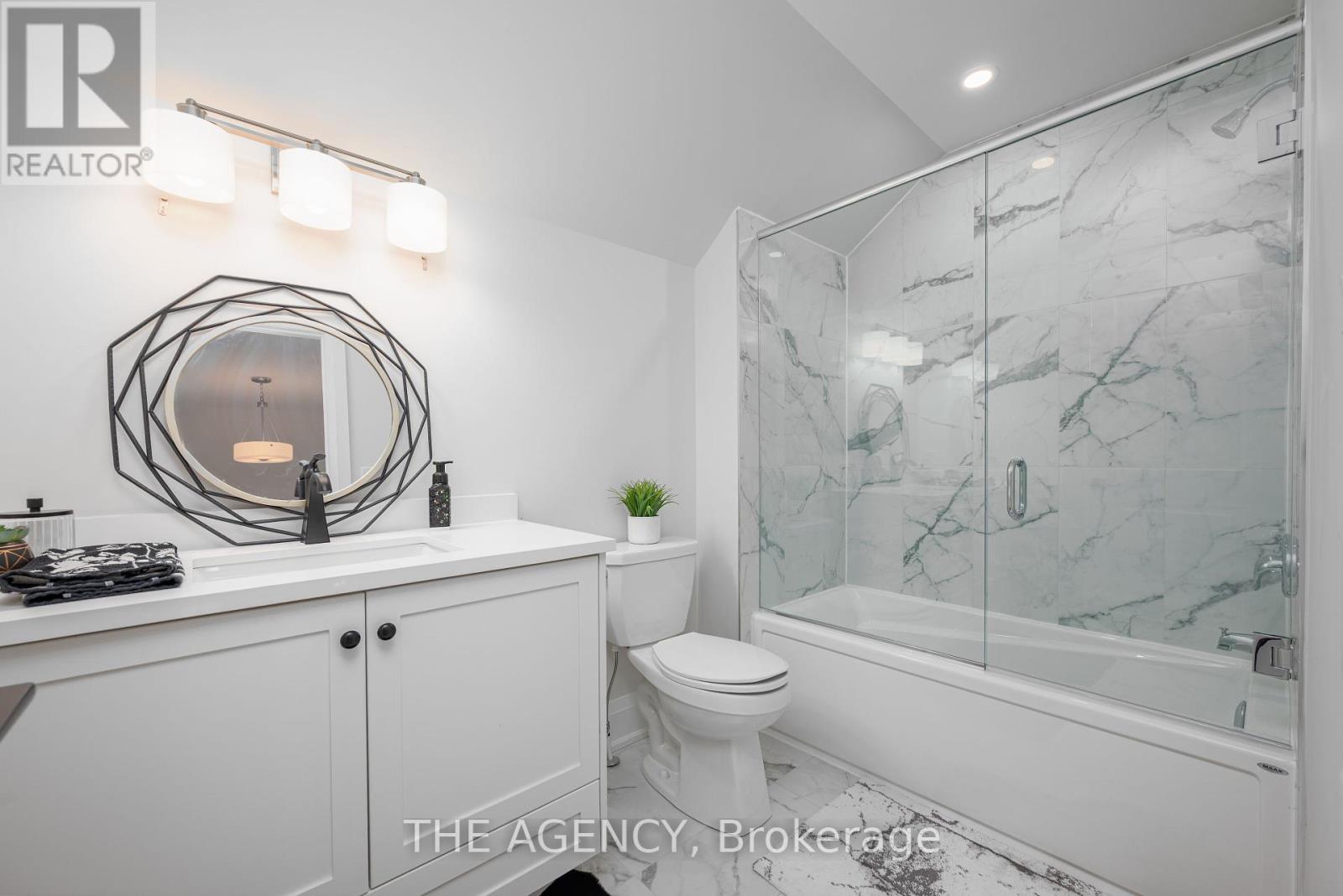 425 Melling Avenue, Peterborough (Northcrest Ward 5), Ontario  K9H 0J2 - Photo 29 - X12379804