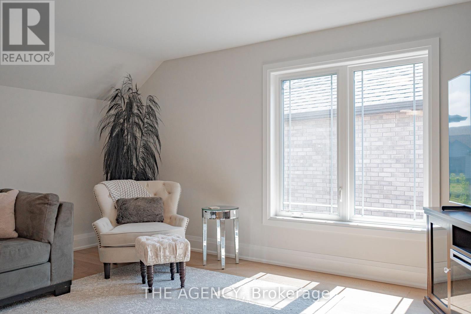 425 Melling Avenue, Peterborough (Northcrest Ward 5), Ontario  K9H 0J2 - Photo 33 - X12379804