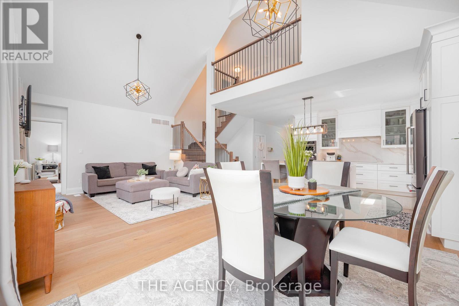 425 Melling Avenue, Peterborough (Northcrest Ward 5), Ontario  K9H 0J2 - Photo 7 - X12379804