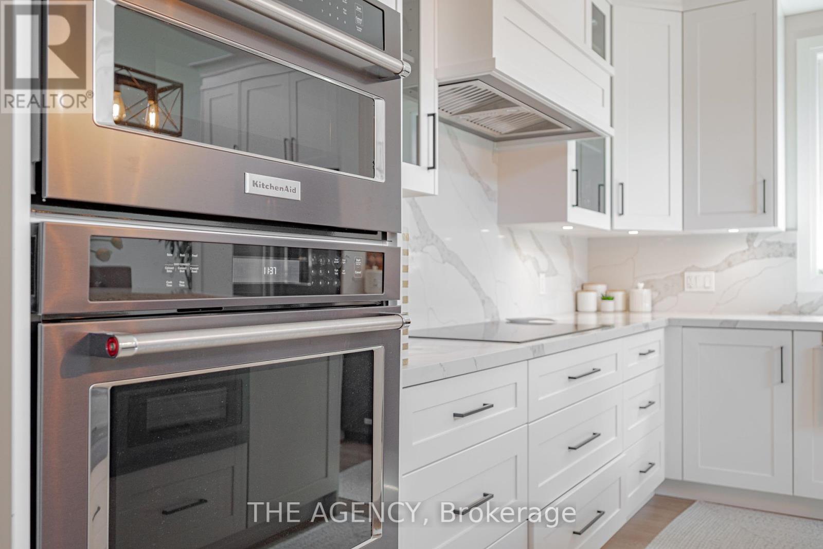 425 Melling Avenue, Peterborough (Northcrest Ward 5), Ontario  K9H 0J2 - Photo 8 - X12379804