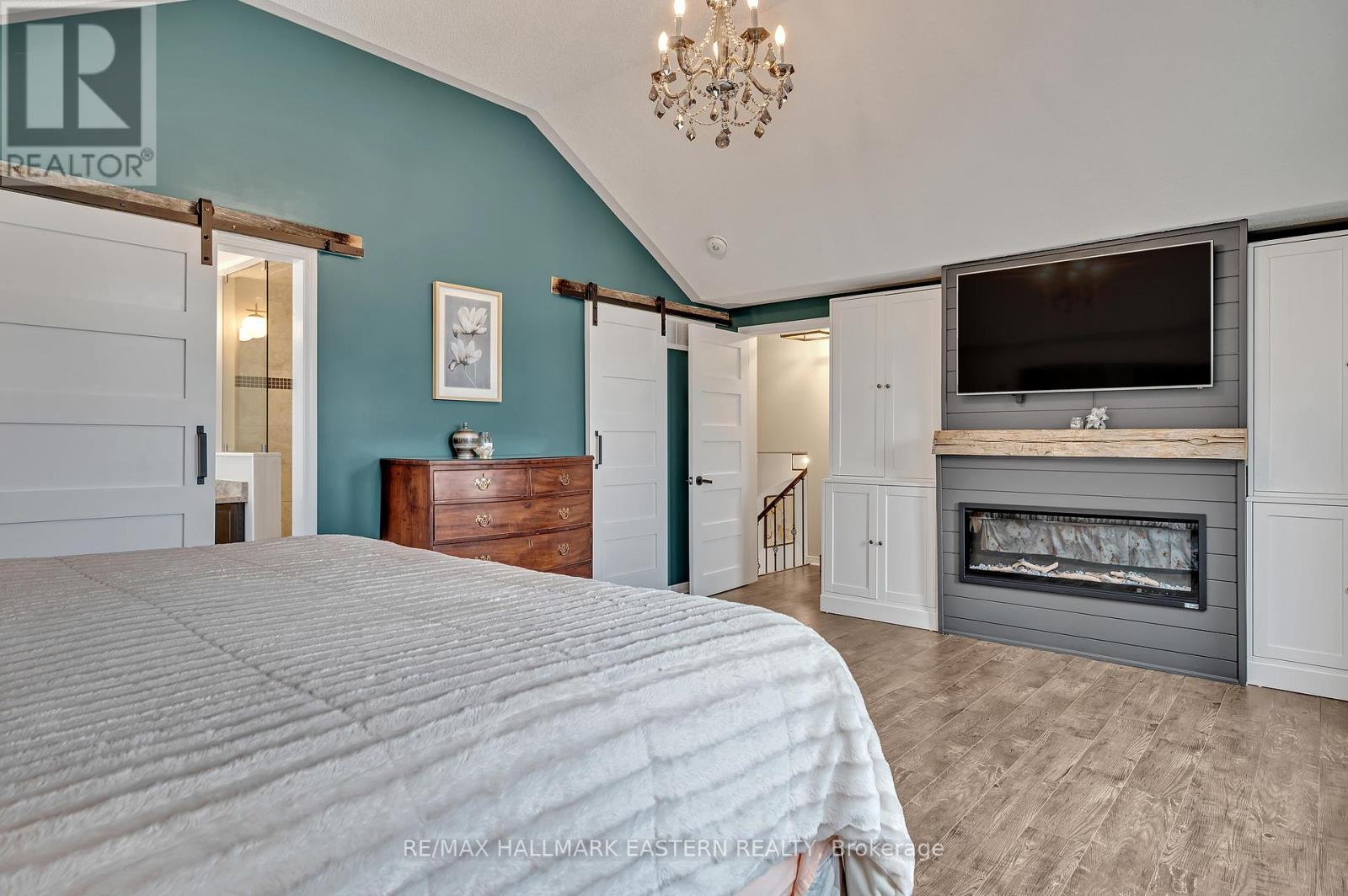 1787 Waddell Avenue, Peterborough (Otonabee Ward 1), Ontario  K9K 2G5 - Photo 18 - X12378043