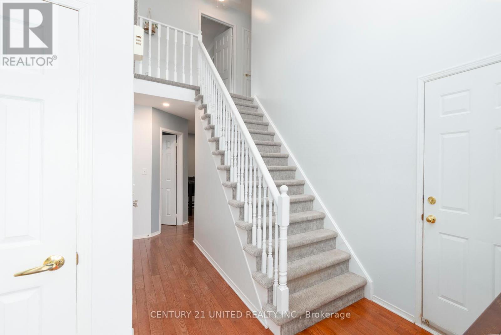 1301 Eagle Crescent, Peterborough (Monaghan Ward 2), Ontario  K9K 2K7 - Photo 6 - X12379927