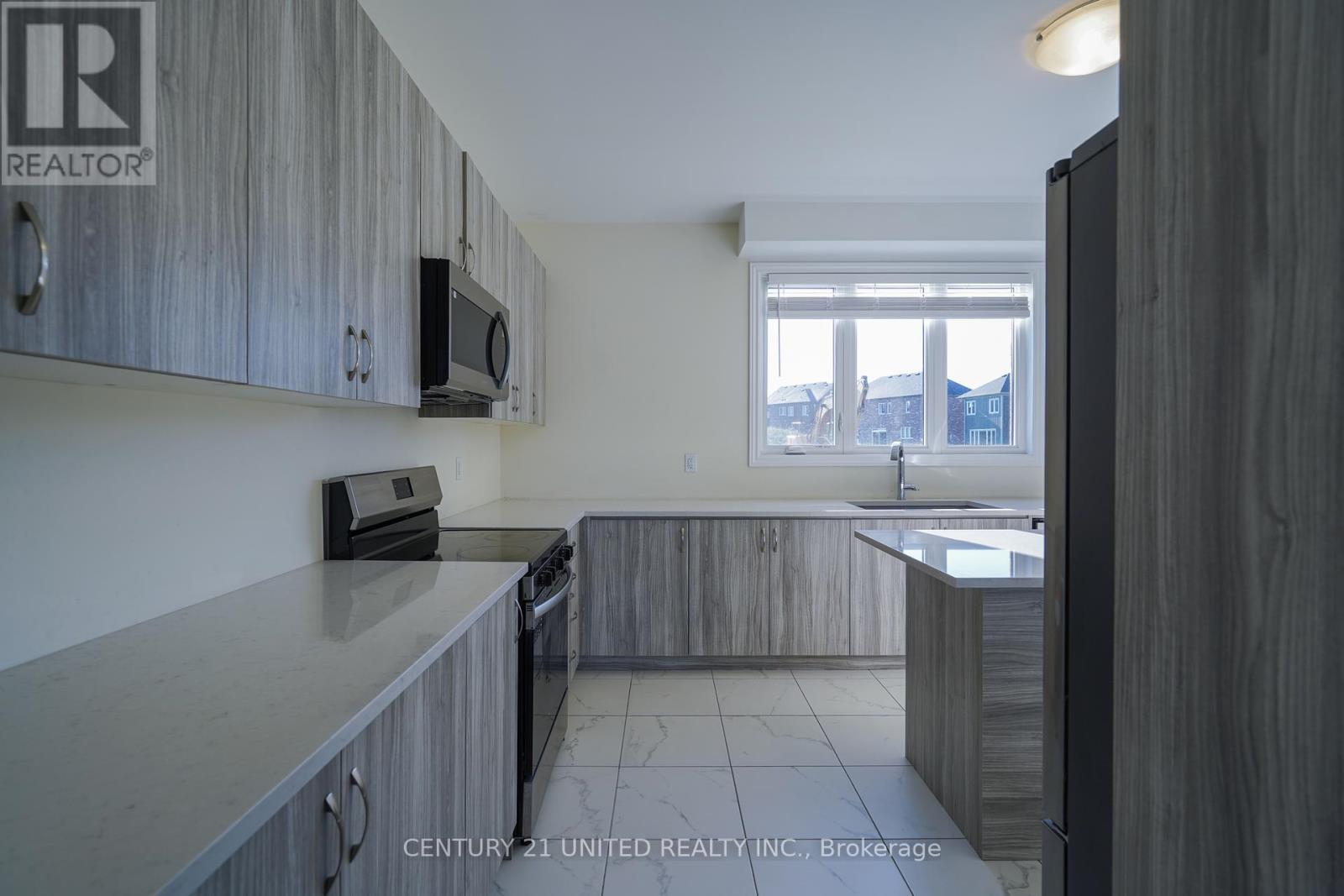 63 Golden Meadows Drive, Otonabee-South Monaghan, Ontario  K9J 0K8 - Photo 4 - X12380006