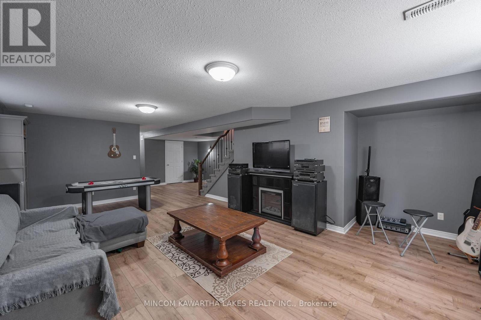 1247 Haggis Drive, Peterborough (Monaghan Ward 2), Ontario  K9K 2S9 - Photo 31 - X12380007