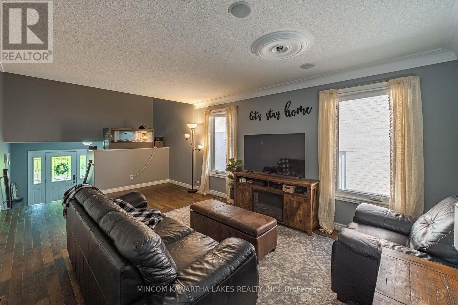 1247 Haggis Drive, Peterborough (Monaghan Ward 2), Ontario  K9K 2S9 - Photo 5 - X12380007