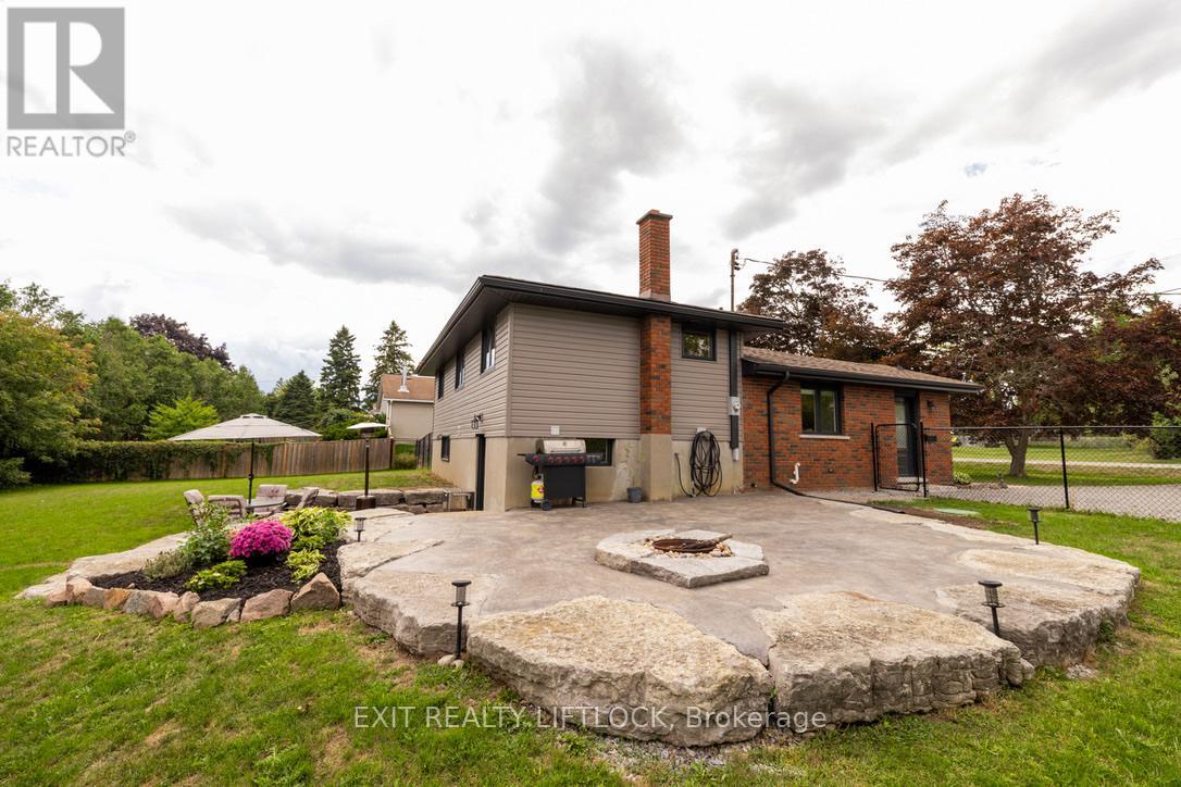 357 Simons Avenue, Peterborough (Northcrest Ward 5), Ontario  K9K 1E8 - Photo 26 - X12380052