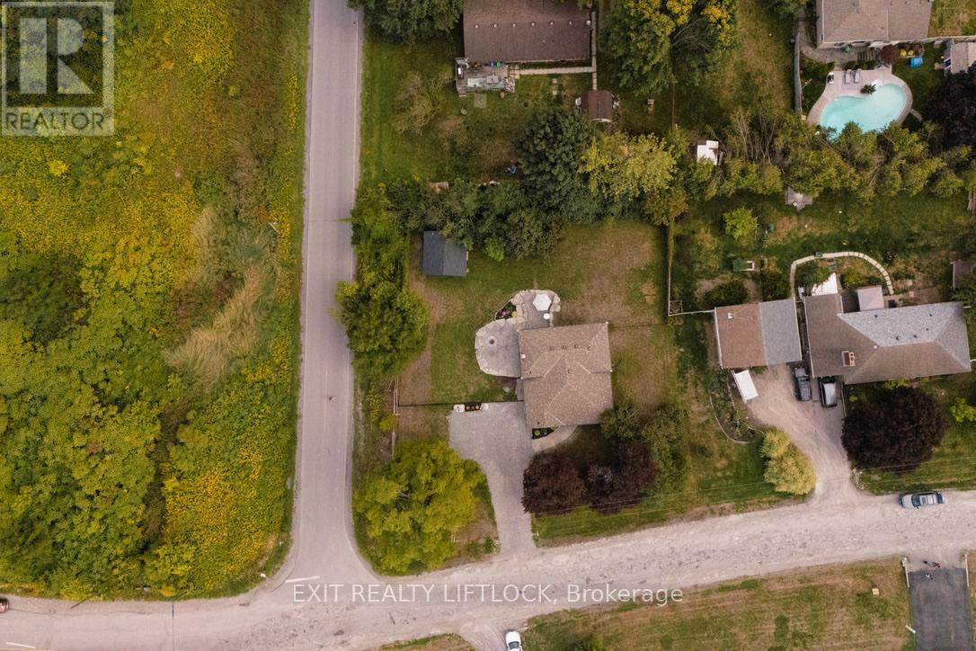 357 Simons Avenue, Peterborough (Northcrest Ward 5), Ontario  K9K 1E8 - Photo 27 - X12380052