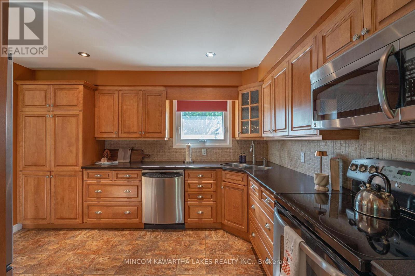 2397 Queen Mary Street, Cavan Monaghan (Cavan Twp), Ontario  L0A 1C0 - Photo 20 - X12380105