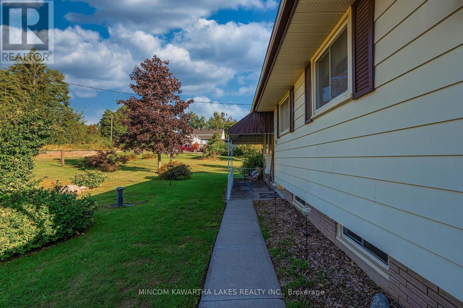 2397 Queen Mary Street, Cavan Monaghan (Cavan Twp), Ontario  L0A 1C0 - Photo 5 - X12380105