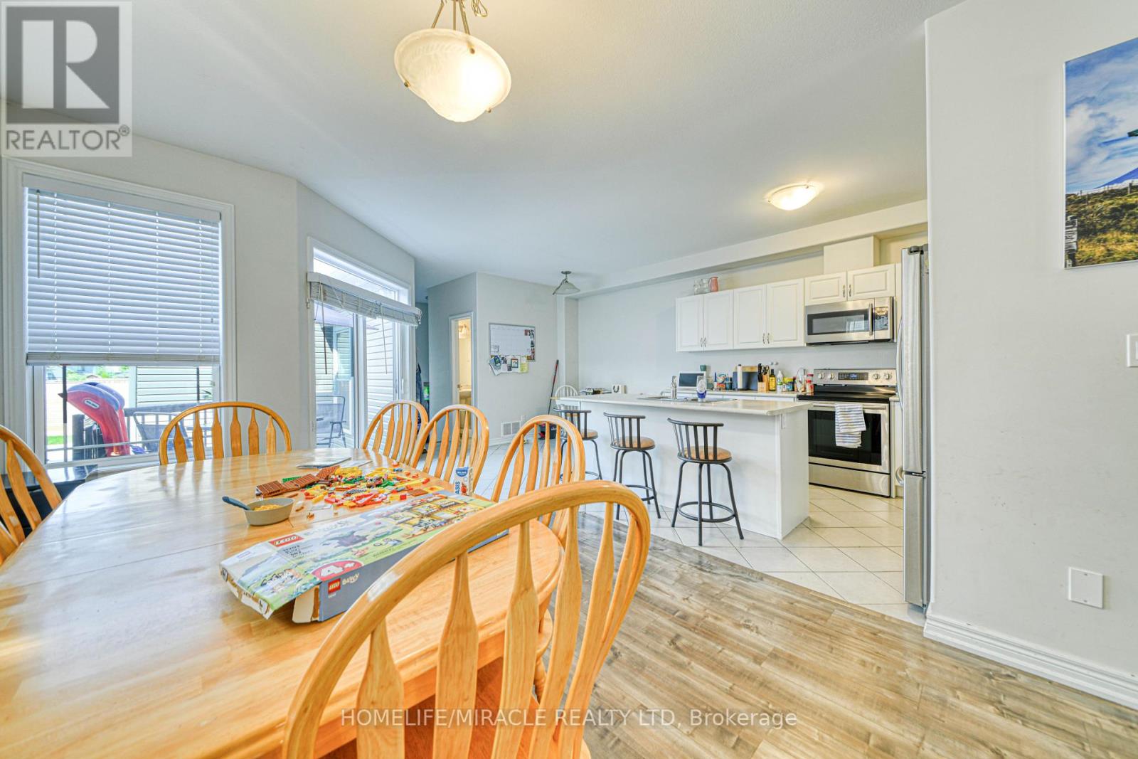 56 Flitton Avenue, Peterborough (Northcrest Ward 5), Ontario  K9H 0G5 - Photo 10 - X12379893