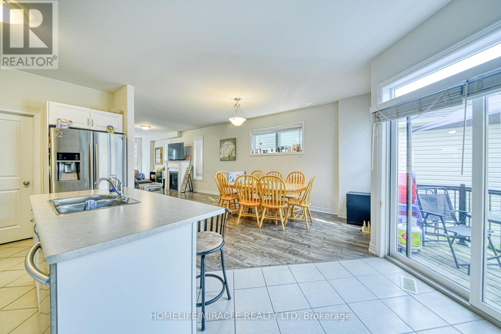 56 Flitton Avenue, Peterborough (Northcrest Ward 5), Ontario  K9H 0G5 - Photo 14 - X12379893