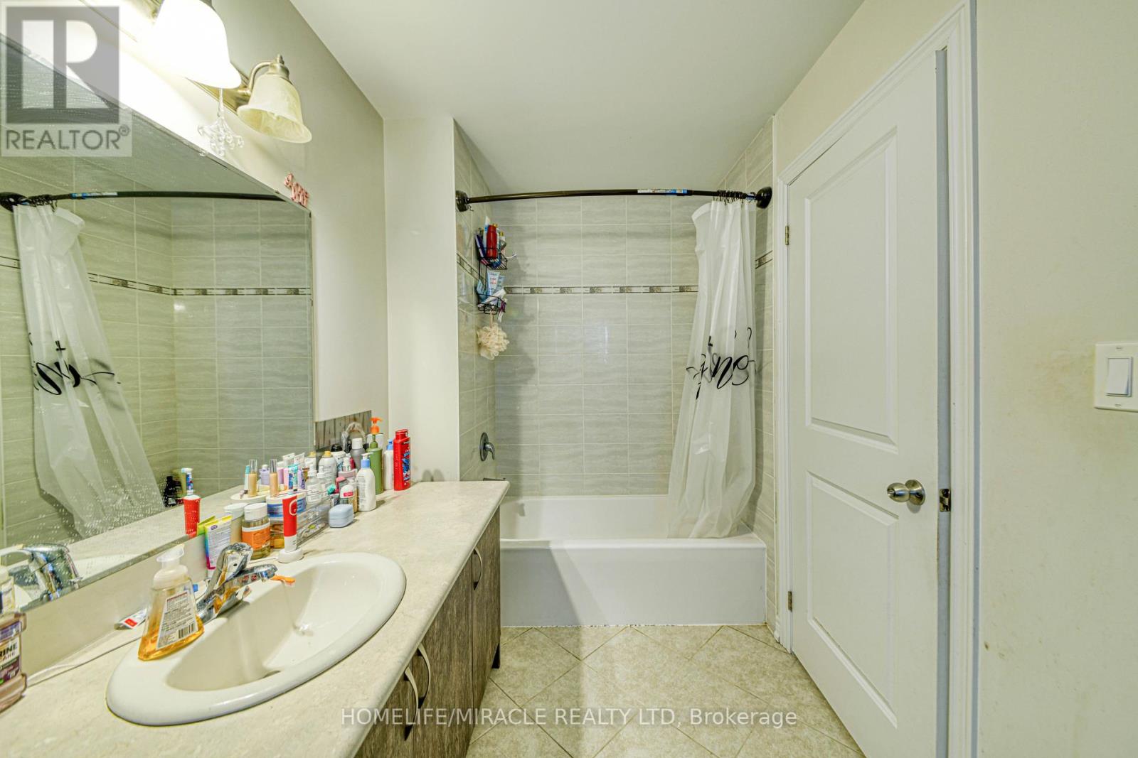 56 Flitton Avenue, Peterborough (Northcrest Ward 5), Ontario  K9H 0G5 - Photo 21 - X12379893