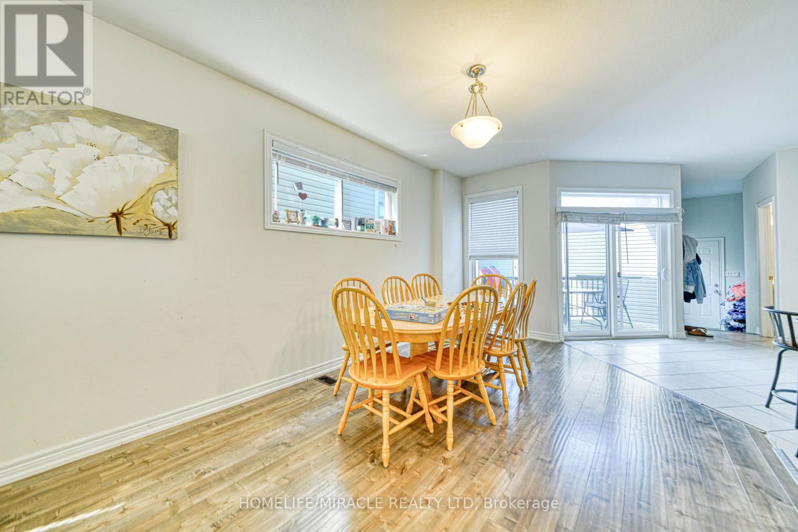 56 Flitton Avenue, Peterborough (Northcrest Ward 5), Ontario  K9H 0G5 - Photo 9 - X12379893