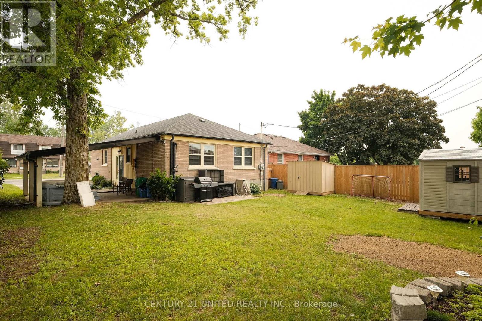 644 Crawford Drive, Peterborough (Otonabee Ward 1), Ontario  K9J 3W6 - Photo 38 - X12380220