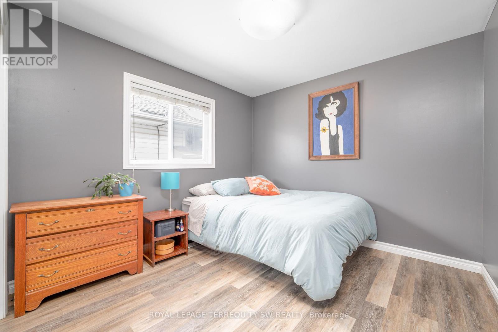 19 Laurent Boulevard, Kawartha Lakes (Lindsay), Ontario  K9V 6G3 - Photo 15 - X12380063