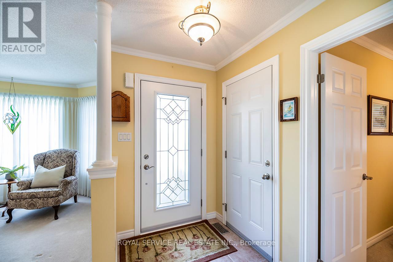 15 Bloom Avenue, Clarington (Newcastle), Ontario  L1B 1N8 - Photo 7 - E12380315