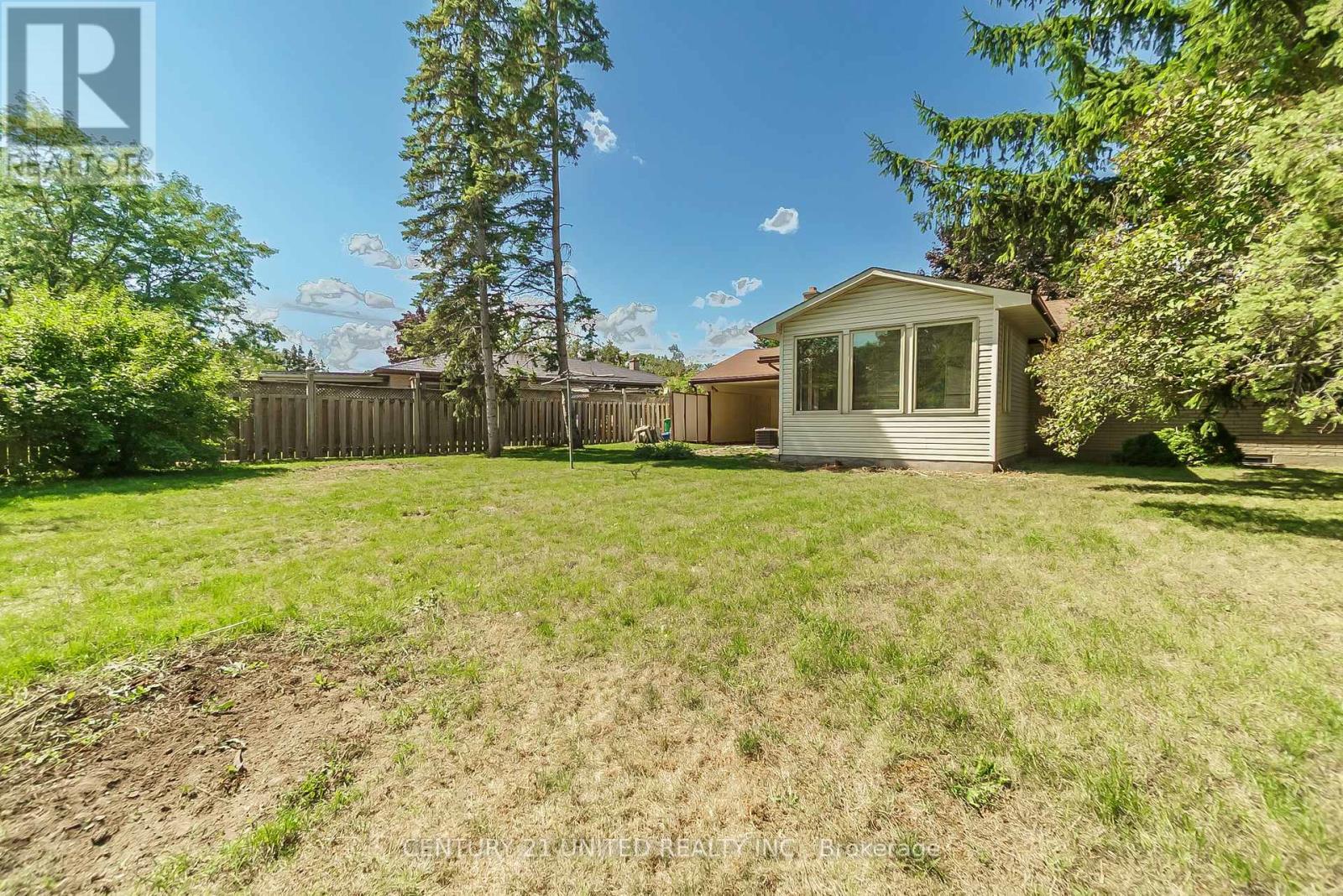 1246 Franklin Drive, Peterborough (Northcrest Ward 5), Ontario  K9H 6Z4 - Photo 22 - X12380286