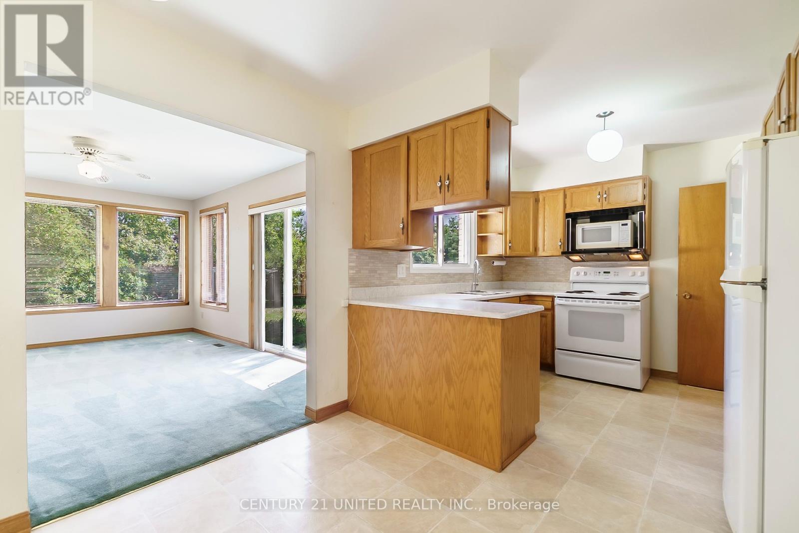 1246 Franklin Drive, Peterborough (Northcrest Ward 5), Ontario  K9H 6Z4 - Photo 8 - X12380286