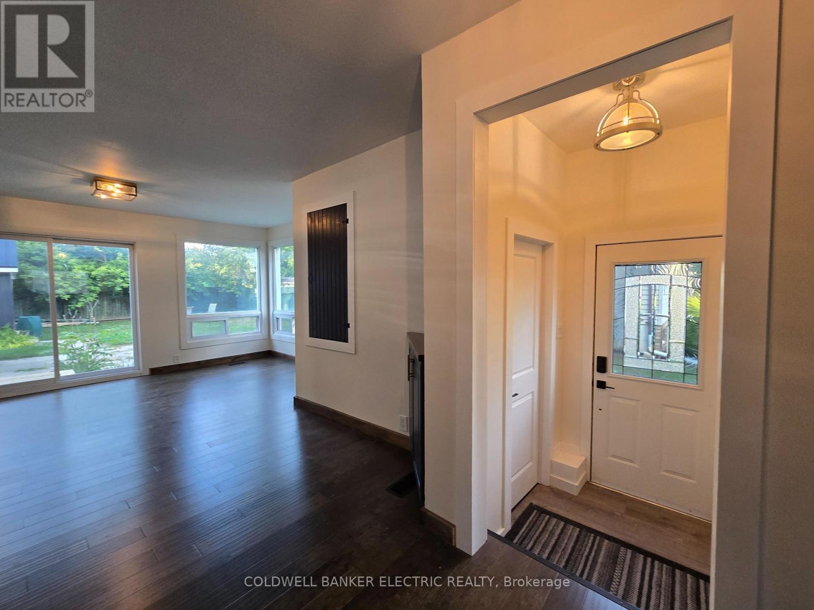 65 Queen Street, Asphodel-Norwood (Norwood), Ontario  K0L 2V0 - Photo 3 - X12380371