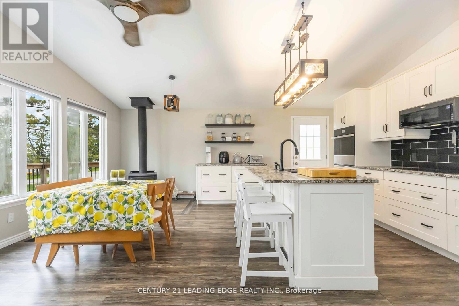 164 Snug Harbour Road, Kawartha Lakes (Lindsay), Ontario  K9V 4R6 - Photo 11 - X12380212