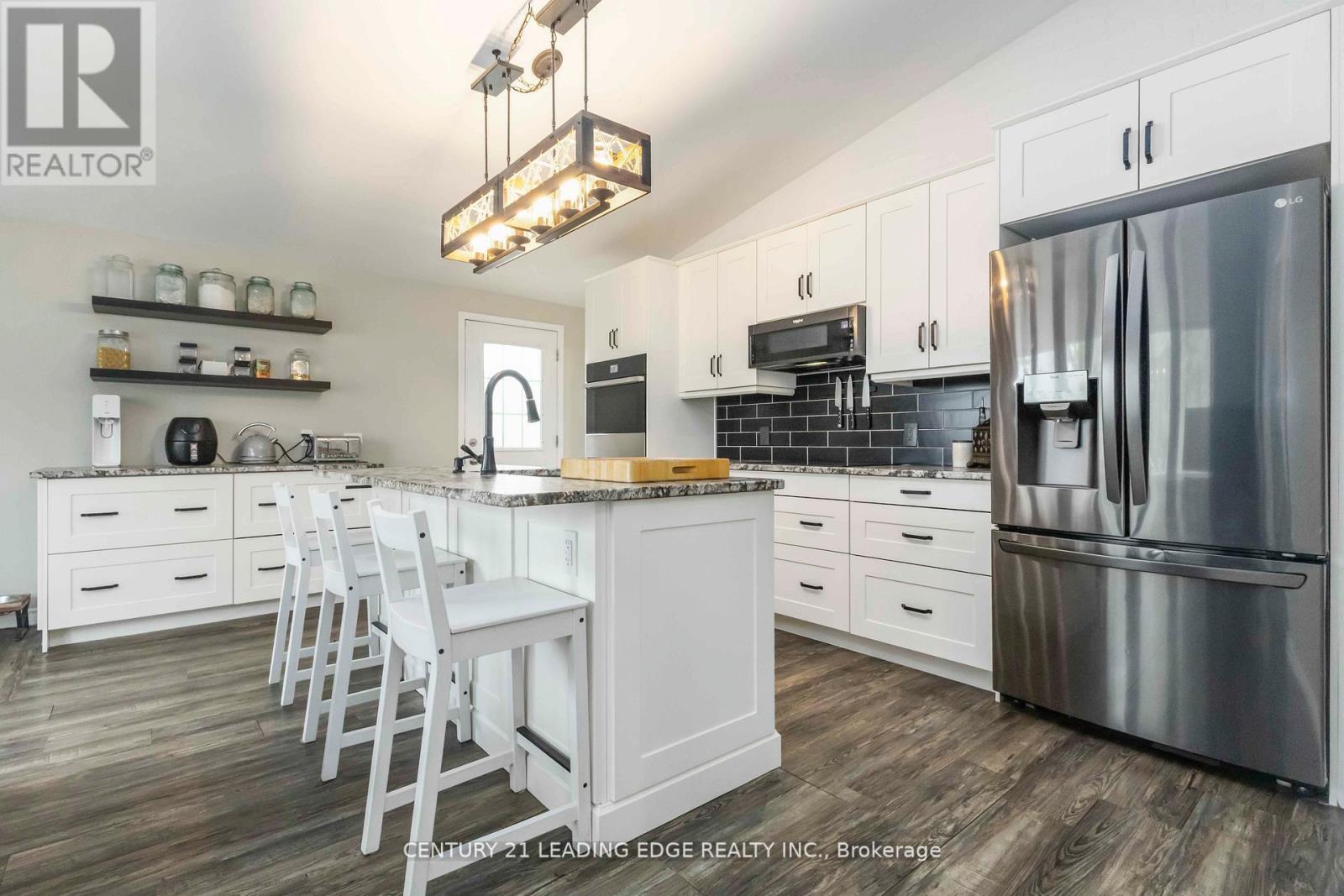 164 Snug Harbour Road, Kawartha Lakes (Lindsay), Ontario  K9V 4R6 - Photo 13 - X12380212