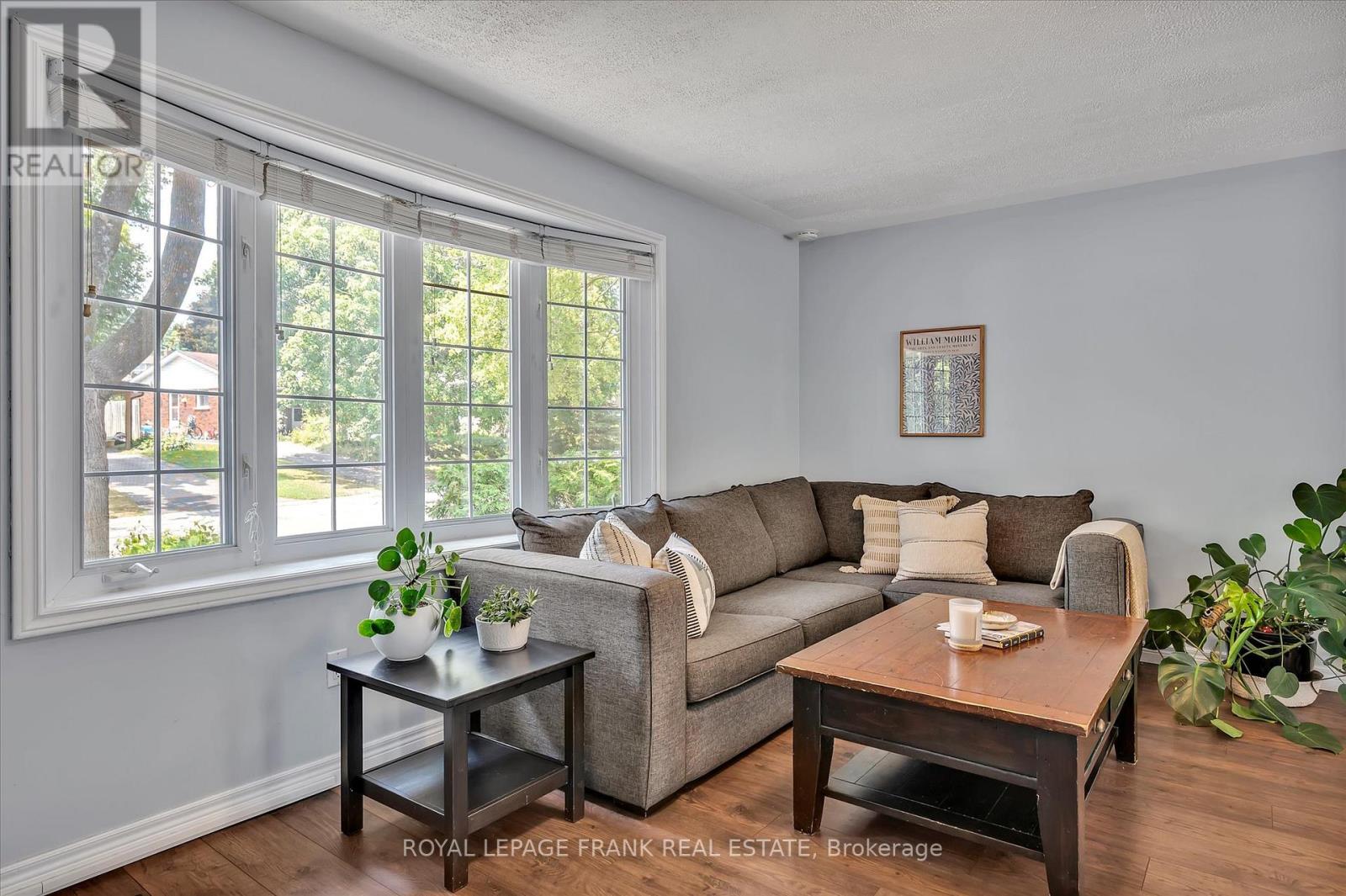 1296 Cartier Boulevard, Peterborough (Northcrest Ward 5), Ontario  K9H 6S1 - Photo 5 - X12380639