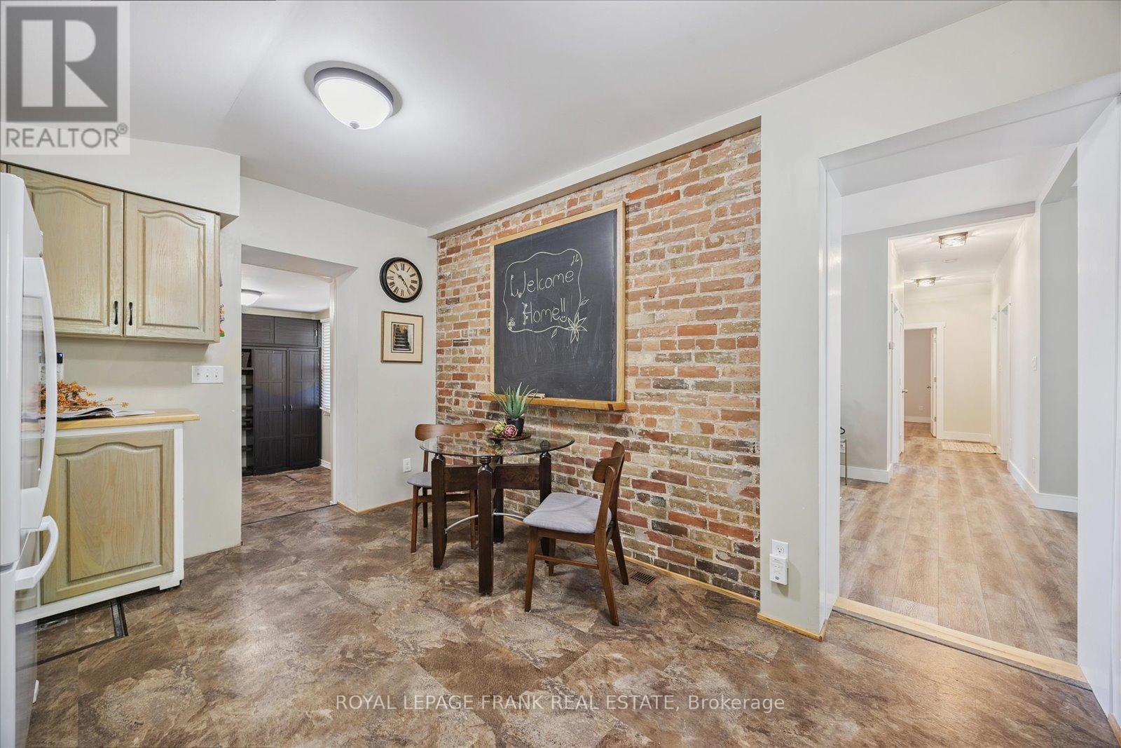 29 Ridout Street, Kawartha Lakes (Lindsay), Ontario  K9V 2B4 - Photo 16 - X12380649