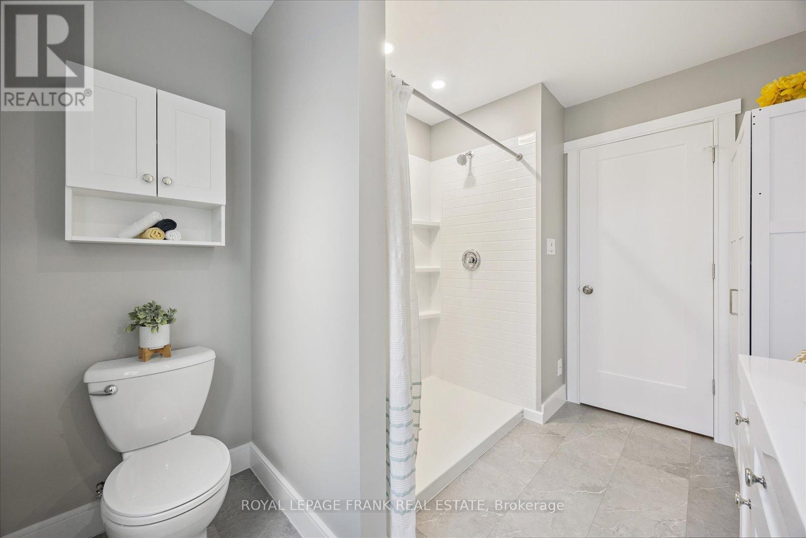 29 Ridout Street, Kawartha Lakes (Lindsay), Ontario  K9V 2B4 - Photo 23 - X12380649