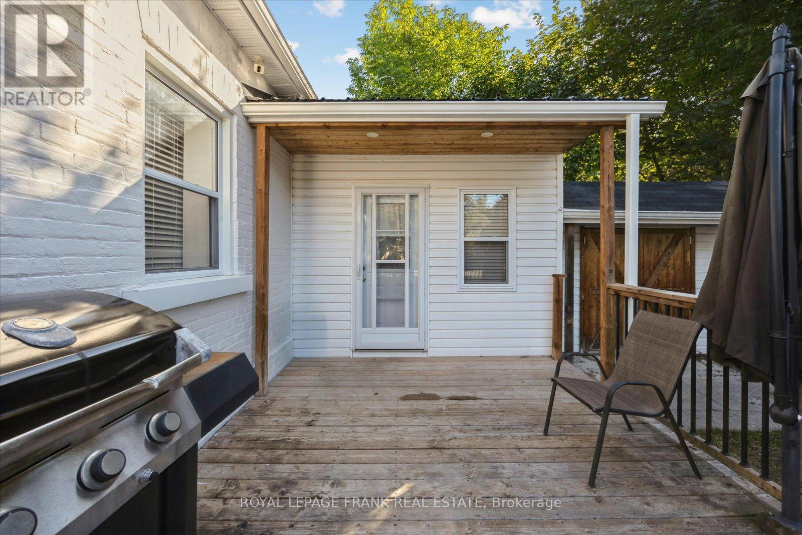 29 Ridout Street, Kawartha Lakes (Lindsay), Ontario  K9V 2B4 - Photo 26 - X12380649