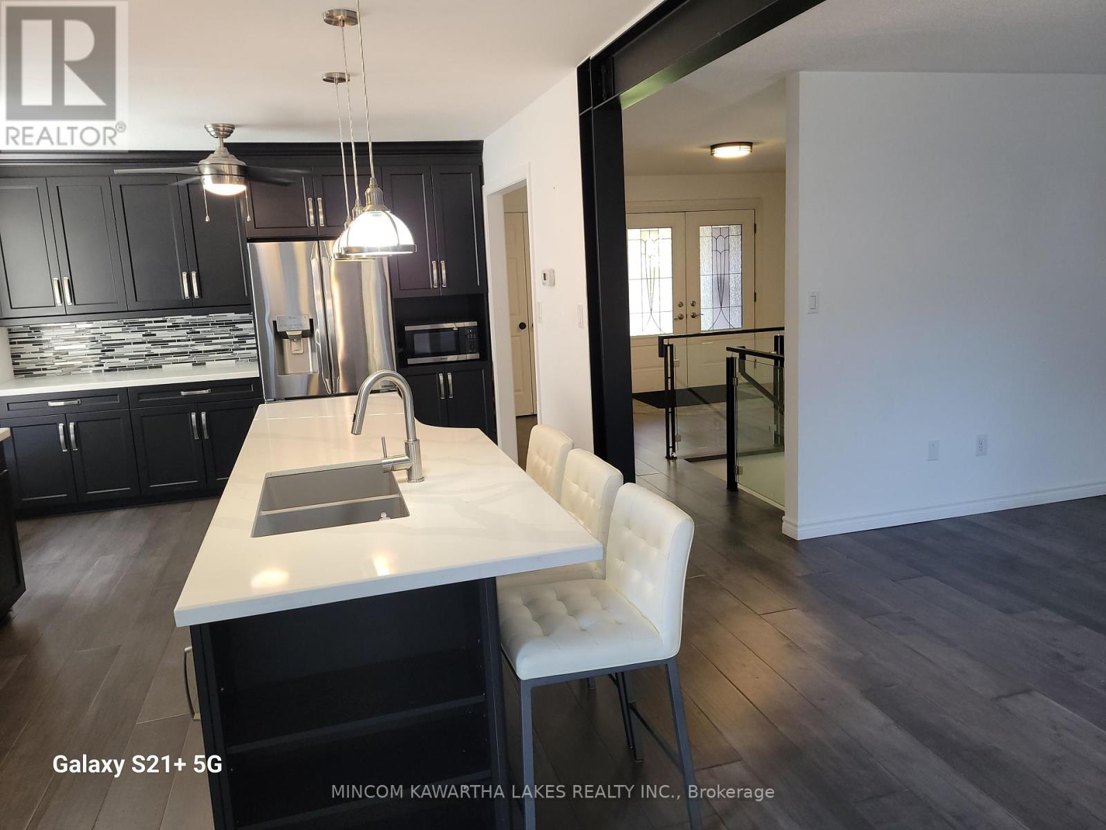 557 Westman Avenue, Peterborough (Otonabee Ward 1), Ontario  K9K 2E6 - Photo 14 - X12380774