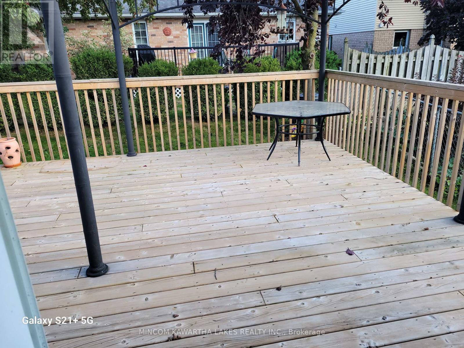 557 Westman Avenue, Peterborough (Otonabee Ward 1), Ontario  K9K 2E6 - Photo 36 - X12380774