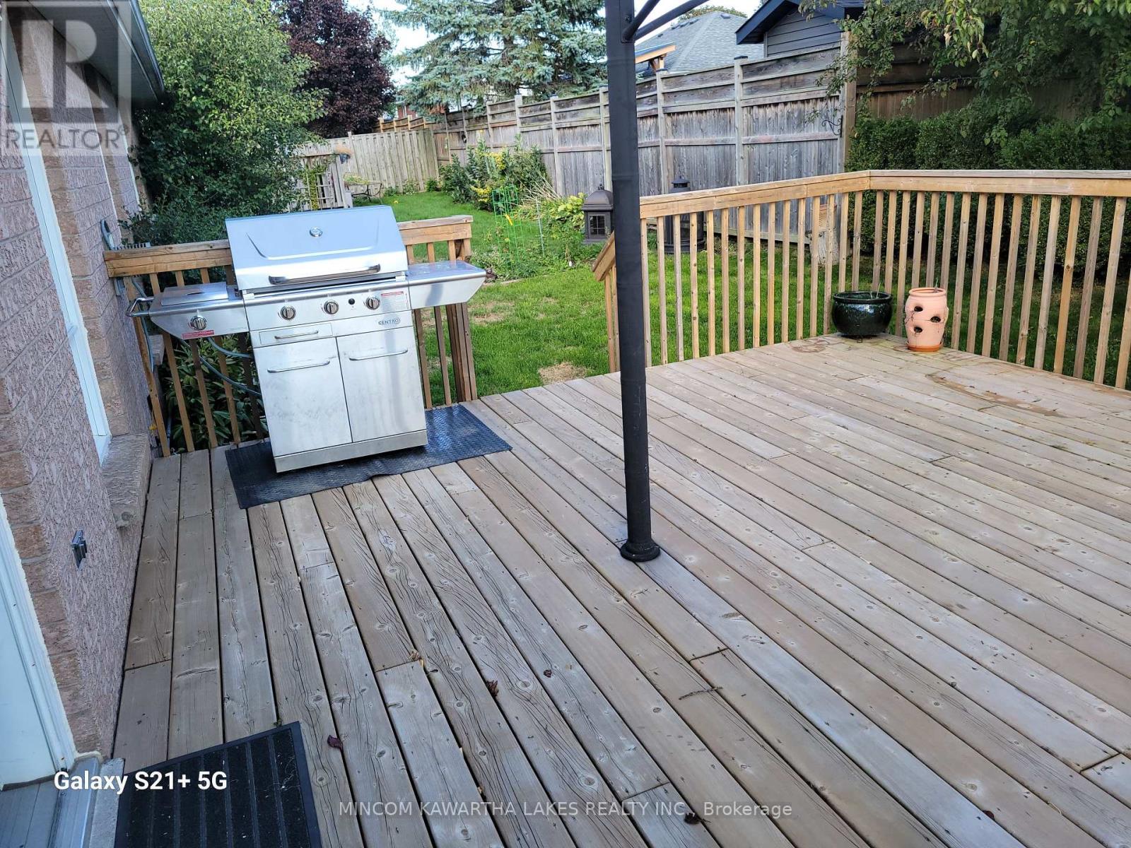 557 Westman Avenue, Peterborough (Otonabee Ward 1), Ontario  K9K 2E6 - Photo 38 - X12380774