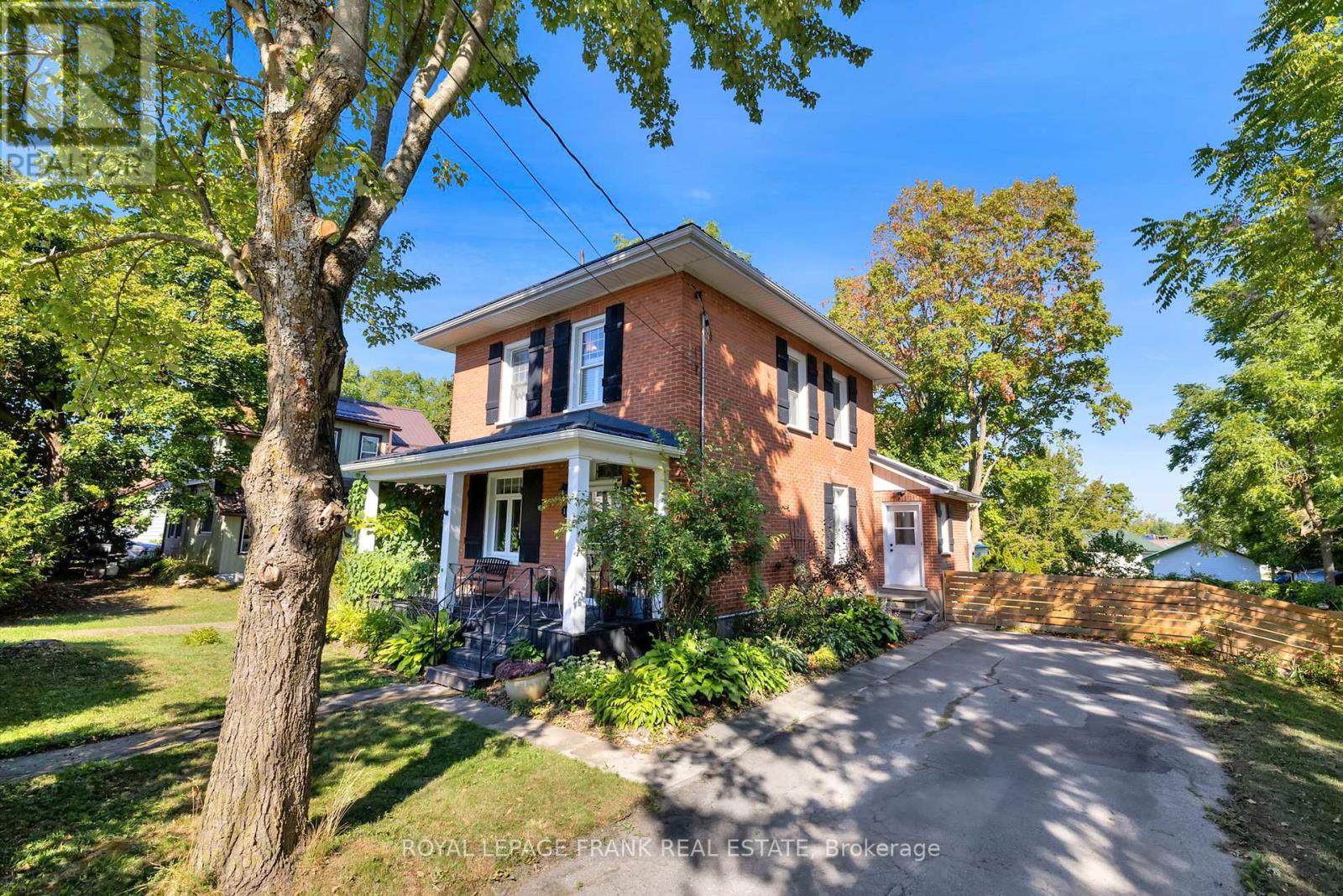 18 Nassau Street, Selwyn, Ontario  K0L 2H0 - Photo 2 - X12380838