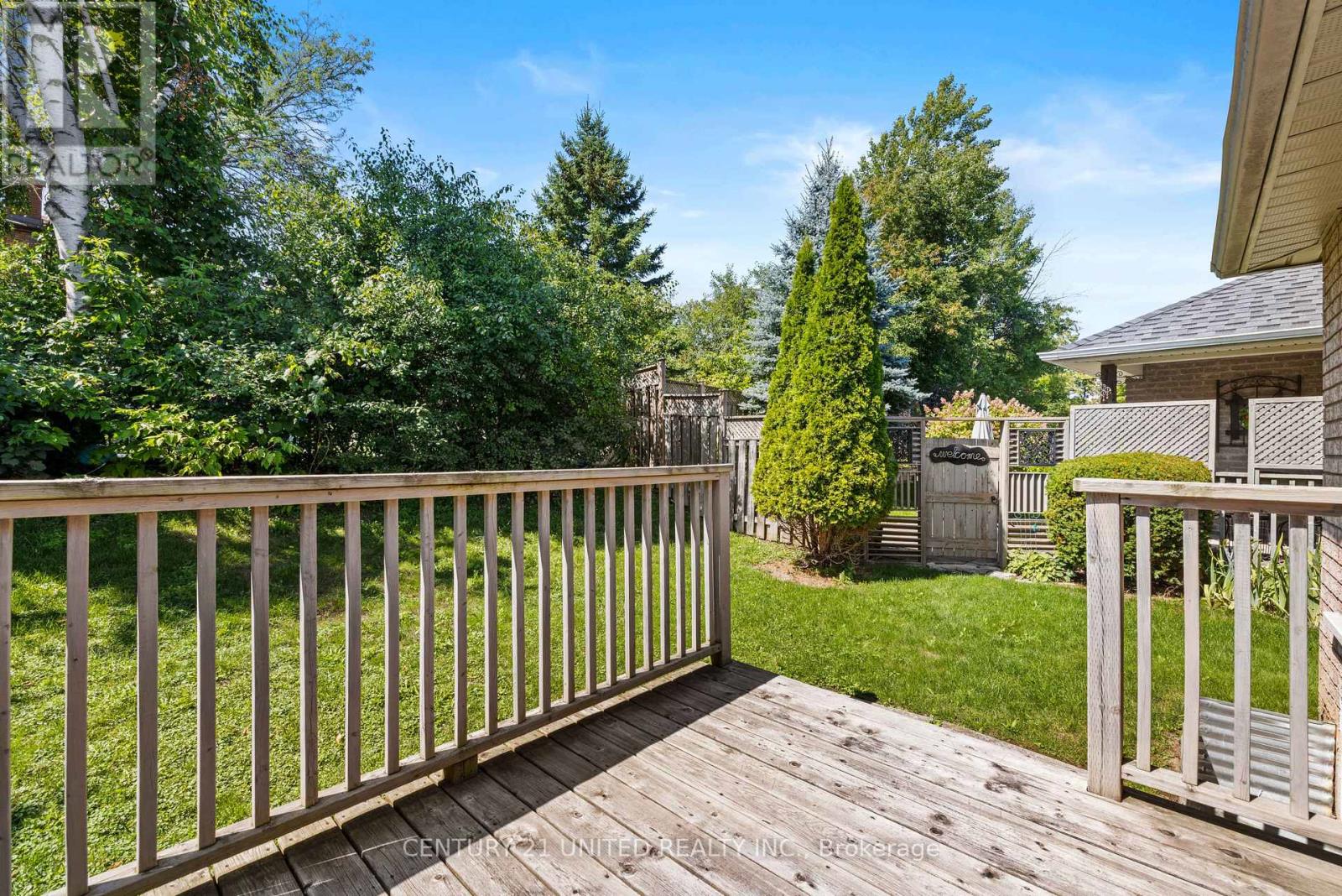 931 Ralphson Crescent, Peterborough (Otonabee Ward 1), Ontario  K9J 8R5 - Photo 12 - X12380857