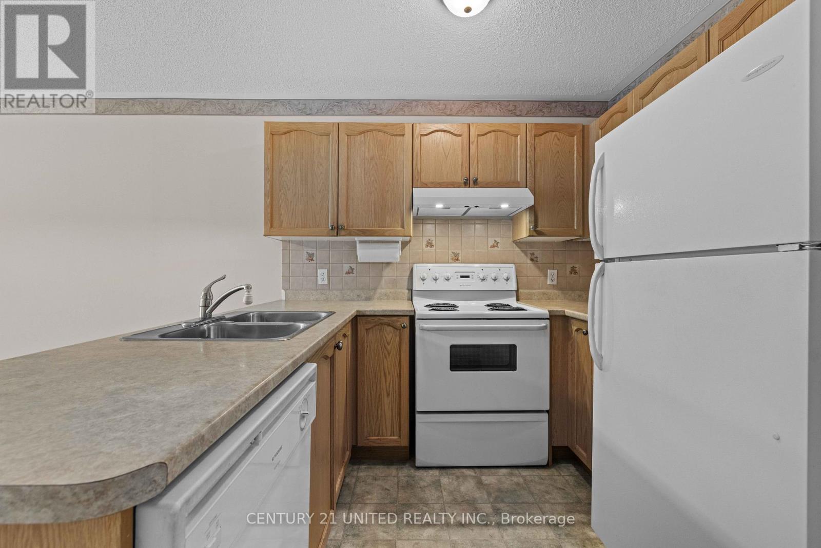 931 Ralphson Crescent, Peterborough (Otonabee Ward 1), Ontario  K9J 8R5 - Photo 21 - X12380857